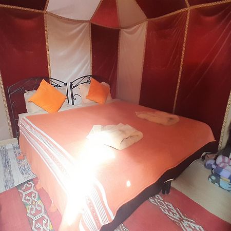 Camel Trekking Desert Camp 梅尔祖卡 外观 照片