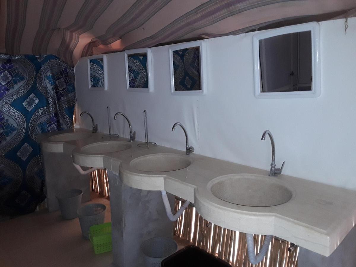 Camel Trekking Desert Camp 梅尔祖卡 外观 照片