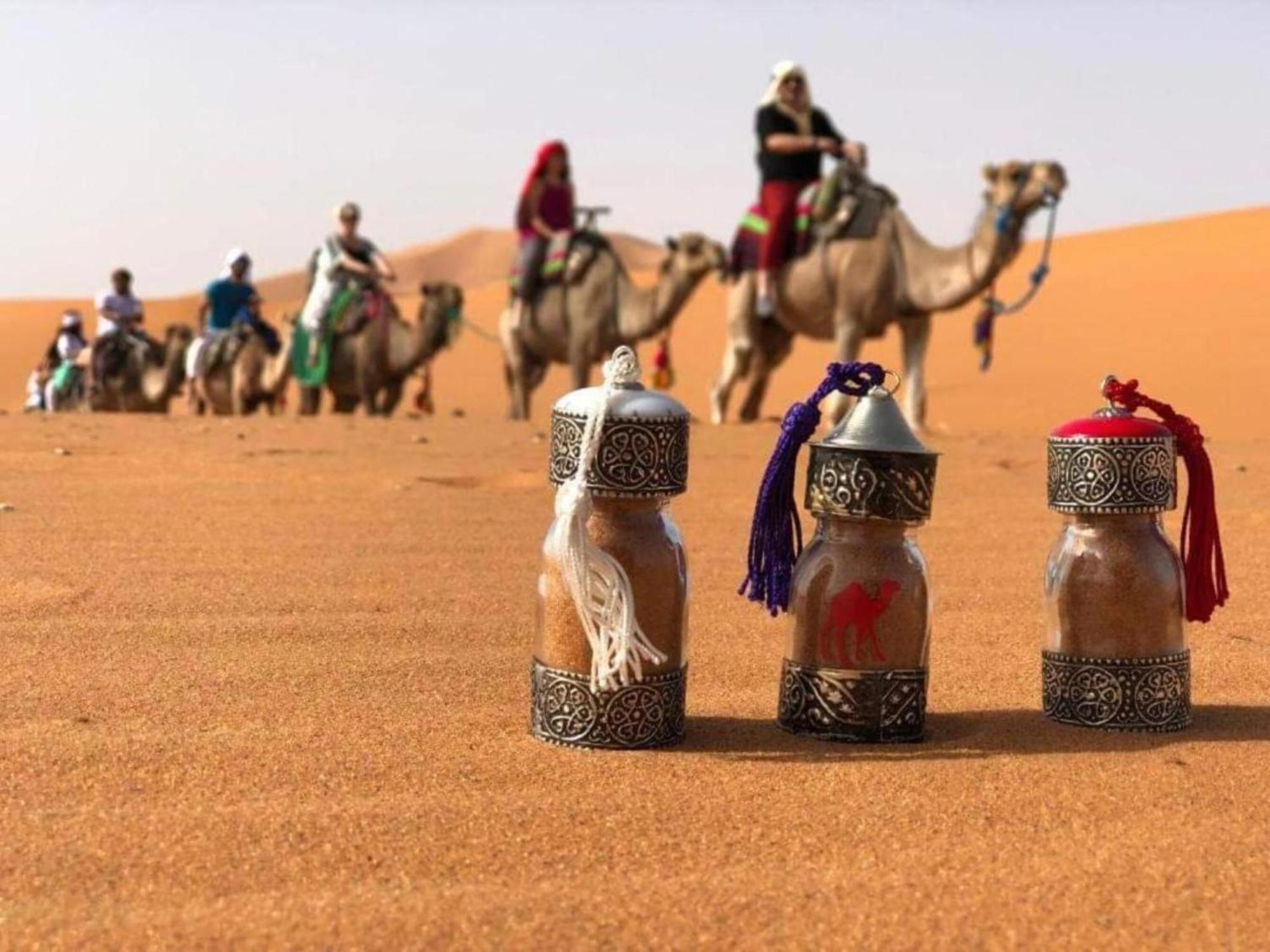 Camel Trekking Desert Camp 梅尔祖卡 外观 照片