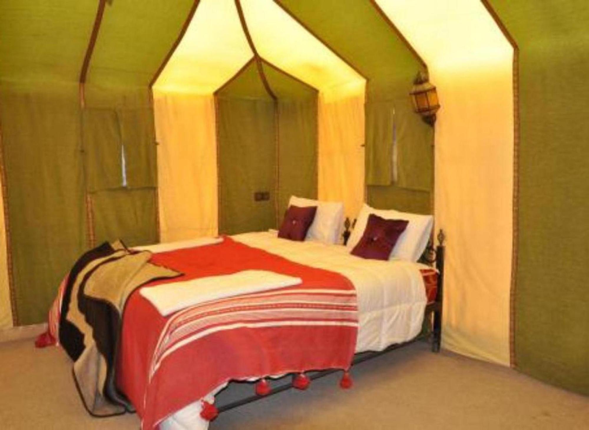 Camel Trekking Desert Camp 梅尔祖卡 外观 照片