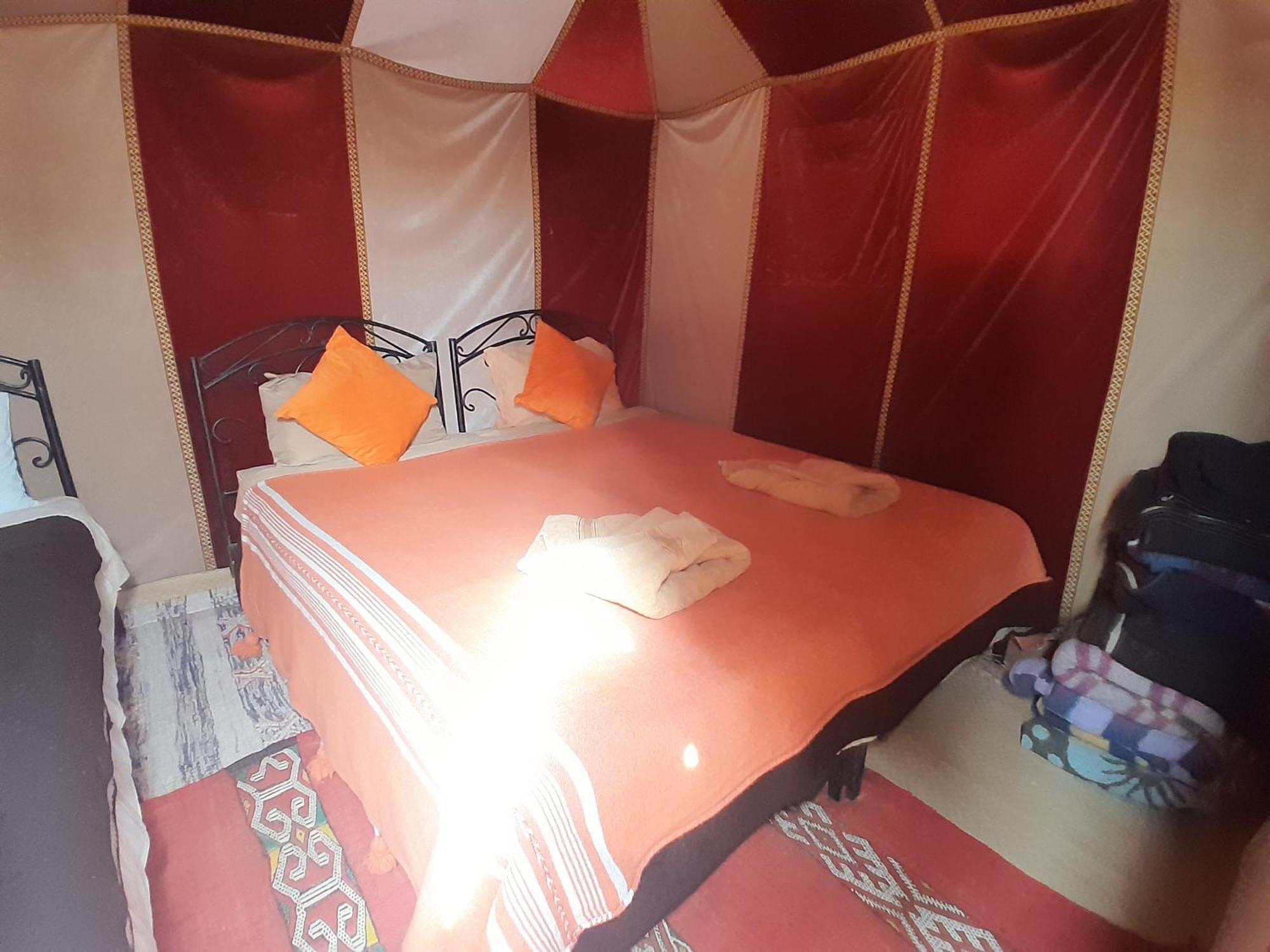 Camel Trekking Desert Camp 梅尔祖卡 外观 照片