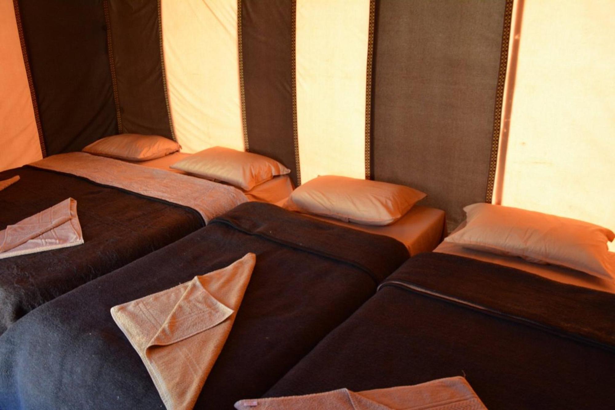 Camel Trekking Desert Camp 梅尔祖卡 外观 照片