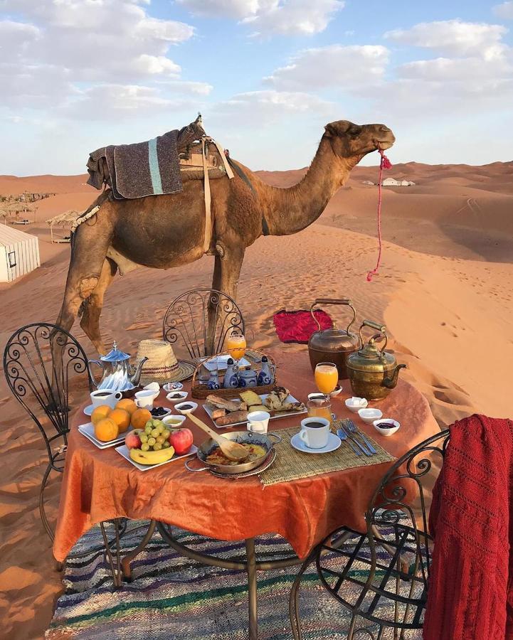 Camel Trekking Desert Camp 梅尔祖卡 外观 照片